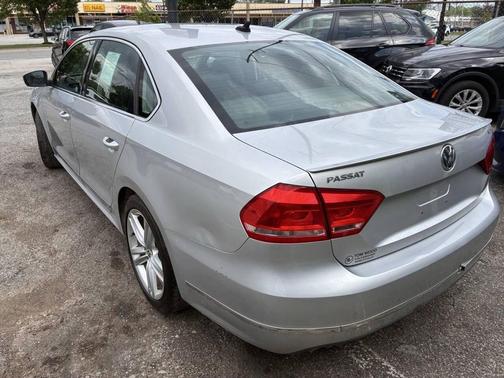 Silver 2014 Volkswagen Passat 2.0L TDI DSG SEL Premium