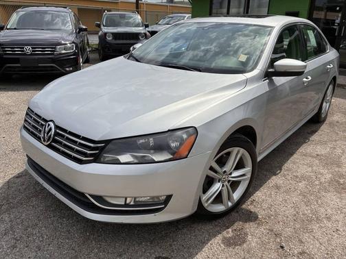 Silver 2014 Volkswagen Passat 2.0L TDI DSG SEL Premium