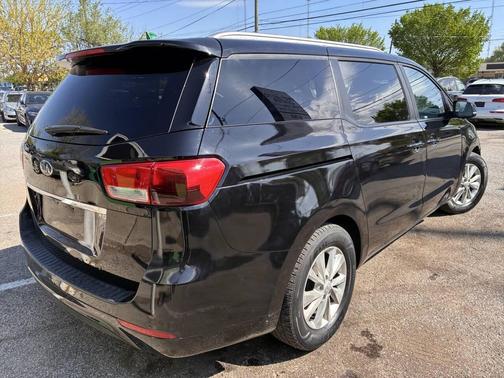 Aurora Black Pearl 2016 Kia Sedona LX