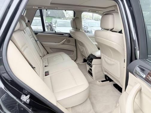 Black 2013 BMW X5 xDrive35i Premium