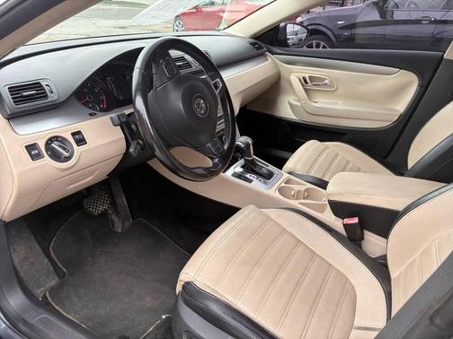 Gray 2010 Volkswagen CC Sport