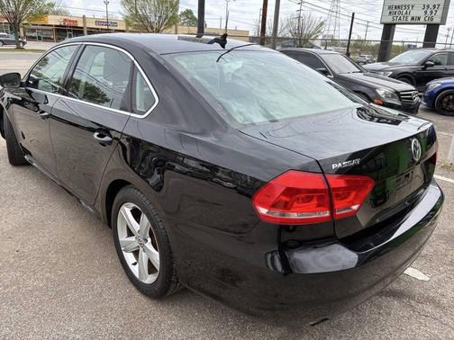 Black Uni 2015 Volkswagen Passat 1.8T Limited Edition