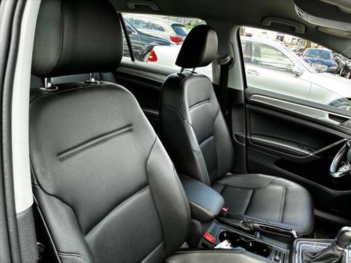 2017 Volkswagen Golf Alltrack TSI SEL