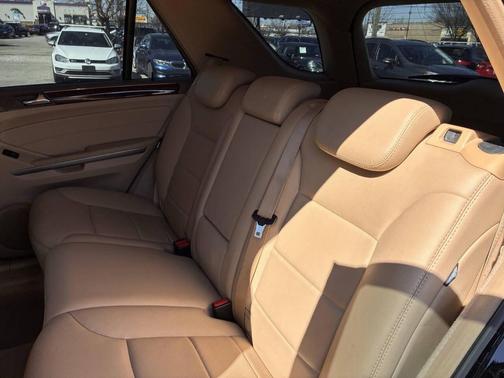 2010 Mercedes-Benz M-Class ML 350 4dr SUV