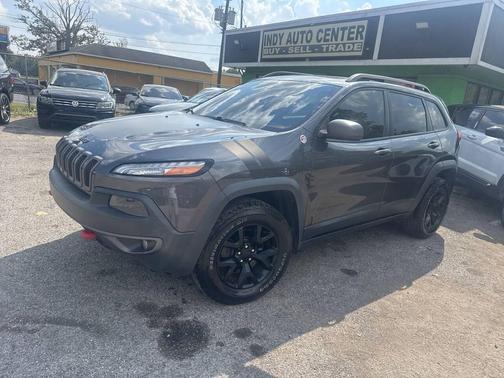 Granite Crystal Metallic Clearcoat 2016 Jeep Cherokee Trailhawk