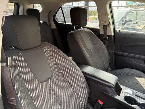 Silver 2015 Chevrolet Equinox 1LT