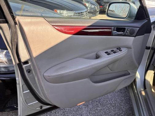 2004 Lexus ES 330 Base