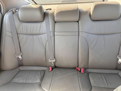 2004 Lexus ES 330 Base