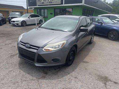 Sterling Gray Metallic 2014 Ford Focus S