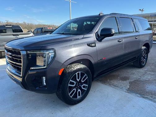 2023 GMC Yukon XL 4WD AT4