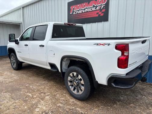 2025 Chevrolet Silverado 2500 Custom