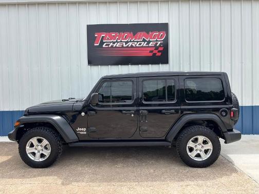 Black Clearcoat 2021 Jeep Wrangler Unlimited Sport