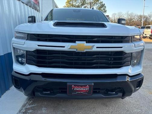 2026 Chevrolet Silverado 2500 Custom