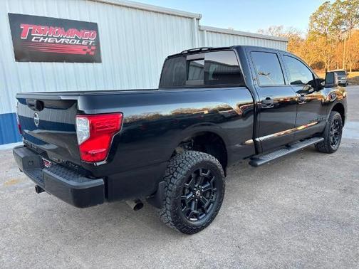 2018 Nissan Titan XD SV