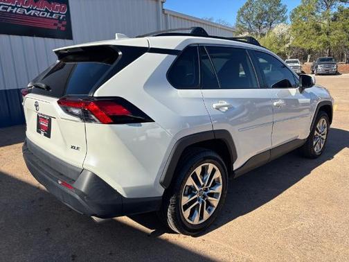 2021 Toyota RAV4 XLE Premium