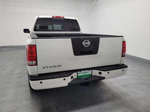 2012 Nissan Titan SV