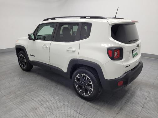 Alpine White Clearcoat 2023 Jeep Renegade Upland