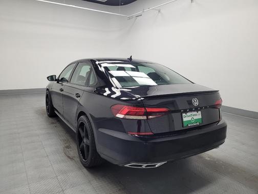 2020 Volkswagen Passat 2.0T R-Line