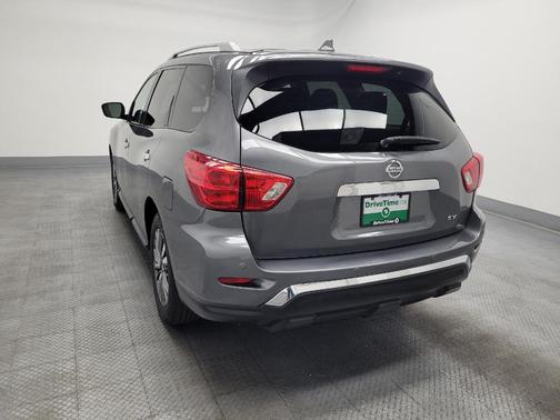 Gun Metallic 2019 Nissan Pathfinder SV