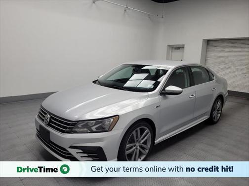 2017 Volkswagen Passat 1.8T R-Line w/Comfort