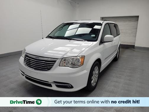 2015 Chrysler Town & Country Touring