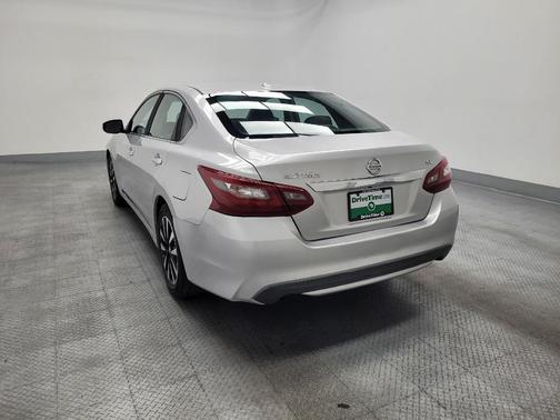 Brilliant Silver 2018 Nissan Altima 2.5 SL
