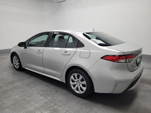 Classic Silver Metallic 2021 Toyota Corolla LE
