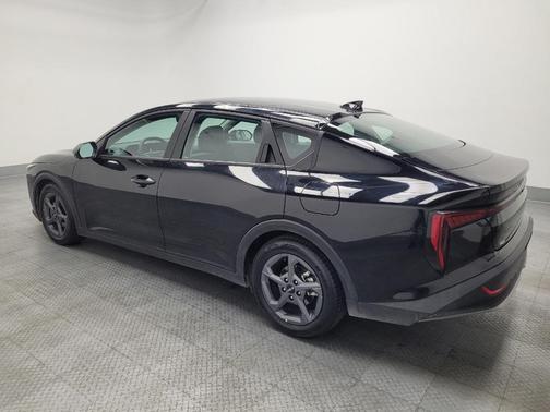 Aurora Black Pearl 2025 Kia K4 LXS