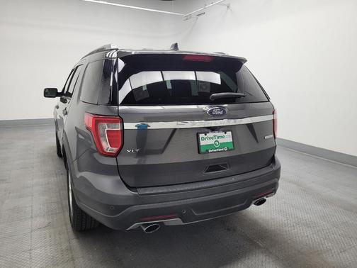 Magnetic Metallic 2018 Ford Explorer XLT