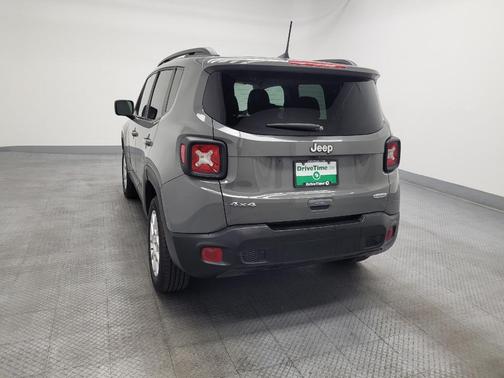 Gray 2021 Jeep Renegade Latitude