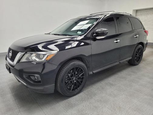 2018 Nissan Pathfinder SL