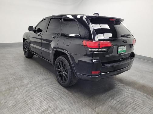 Diamond Black Crystal Pearlcoat 2018 Jeep Grand Cherokee Altitude