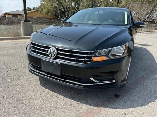 2016 Volkswagen Passat 1.8T SE