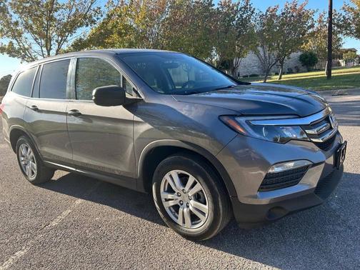 2016 Honda Pilot LX