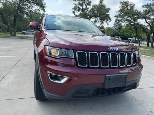 2017 Jeep Grand Cherokee Laredo