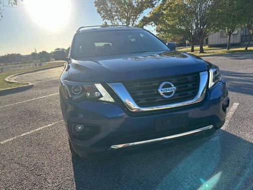 2020 Nissan Pathfinder SL 4WD