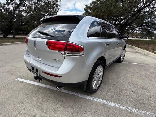 2014 Lincoln MKX Base