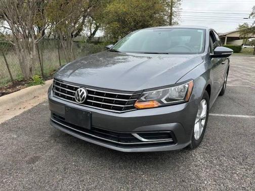 2018 Volkswagen Passat 2.0T SE