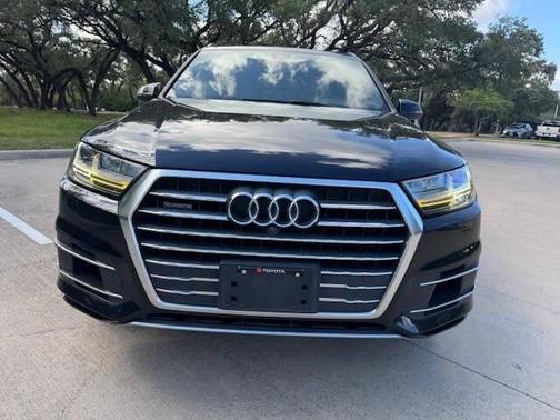 2017 Audi Q7 3.0T Premium