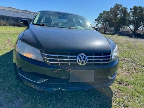 2012 Volkswagen Passat Base