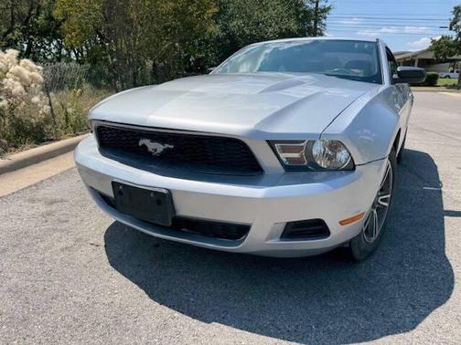 2011 Ford Mustang V6