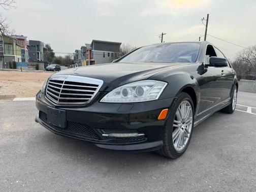 Black 2013 Mercedes-Benz S-Class S 550 4dr Sedan