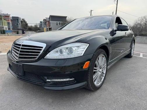 Black 2013 Mercedes-Benz S-Class S 550 4dr Sedan