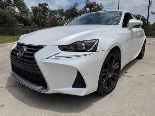 2018 Lexus IS 300 Base