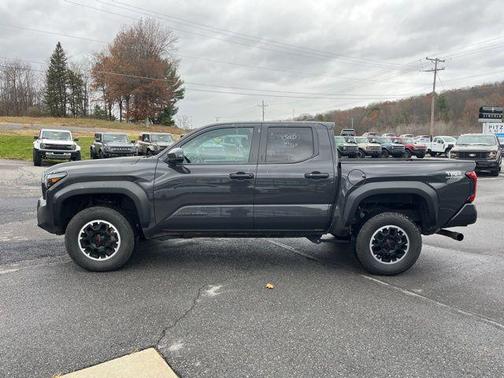 2024 Toyota Tacoma TRD Off Road
