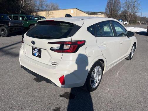 2024 Subaru Impreza Base