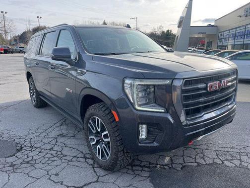 2023 GMC Yukon XL 4WD AT4