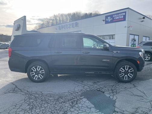 2023 GMC Yukon XL 4WD AT4