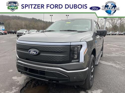 2025 Ford F-150 Lightning Flash