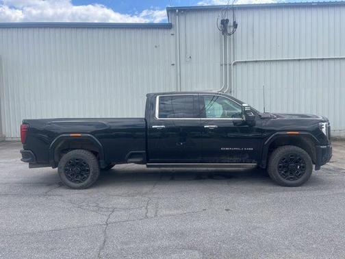 Onyx Black 2024 GMC Sierra 2500 Denali Ultimate